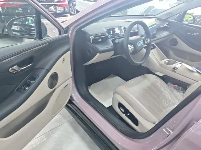 GAC Aion RT — Фото автомобиля 15
