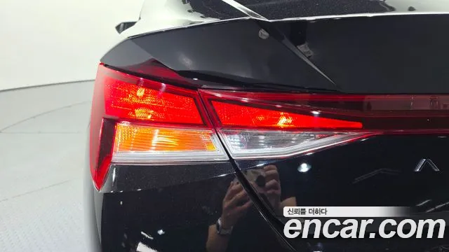 Hyundai AVANTE Avante (CN7) — Фото автомобиля 23