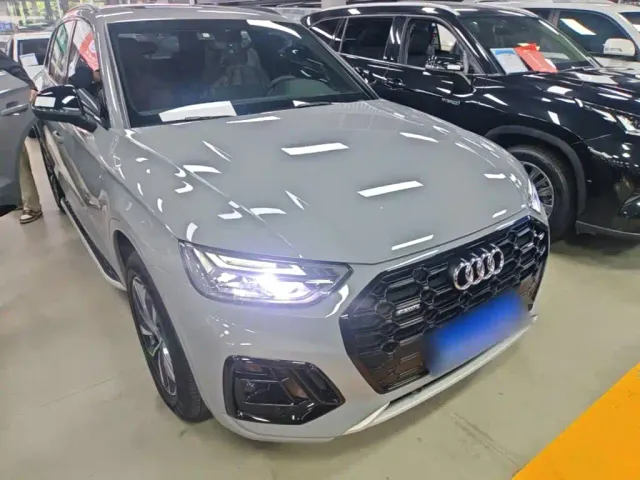 Audi Q5L — Фото автомобиля 3