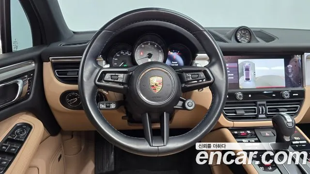 Porsche Macan — Фото автомобиля 14