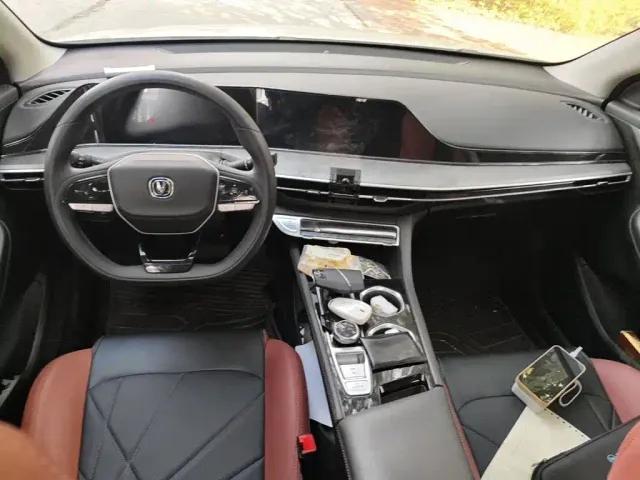 Changan Eado — Фото автомобиля 5