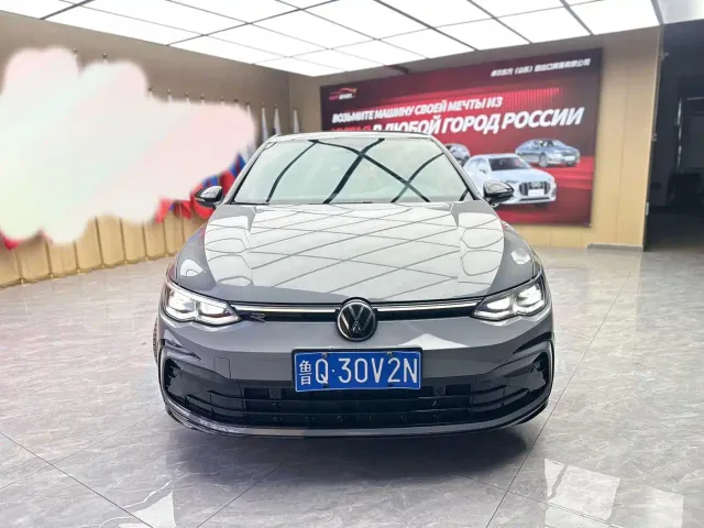 Volkswagen Golf — Фото автомобиля 2
