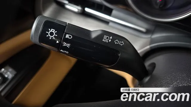 Kia Canival Carnival 4 поколение Дизель 9 мест Prestige — Фото автомобиля 7