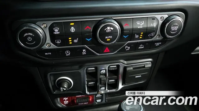 Jeep Wrangler Wrangler (JL) — Фото автомобиля 16