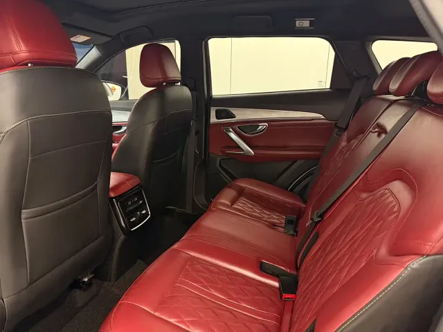 Jetour X70 Plus — Фото автомобиля 10