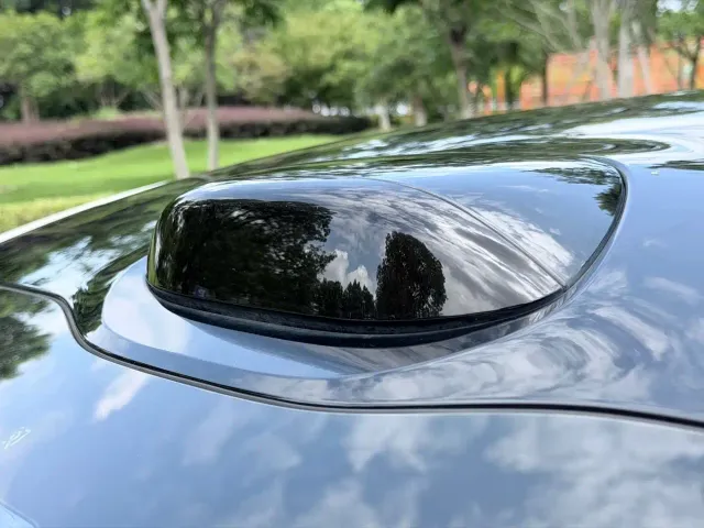 Xiaomi SU7 — Фото автомобиля 25