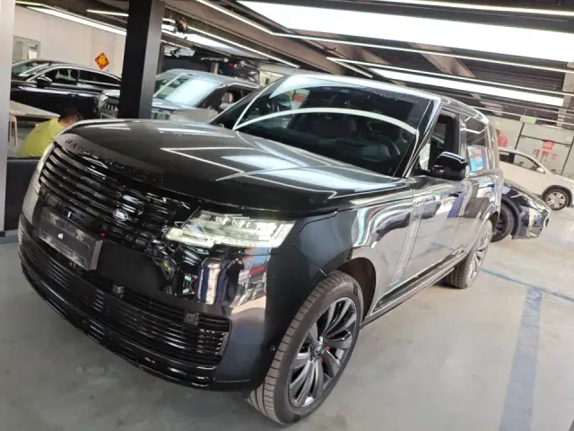 Фотография автомобиля — Land Rover Range Rover