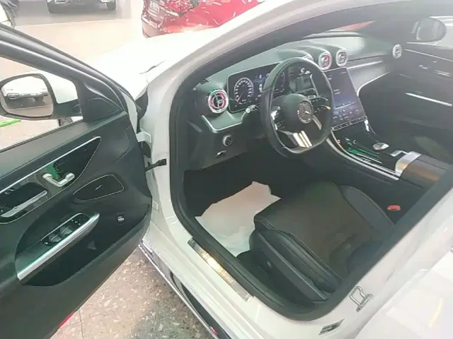 Mercedes-Benz C-Class — Фото автомобиля 15