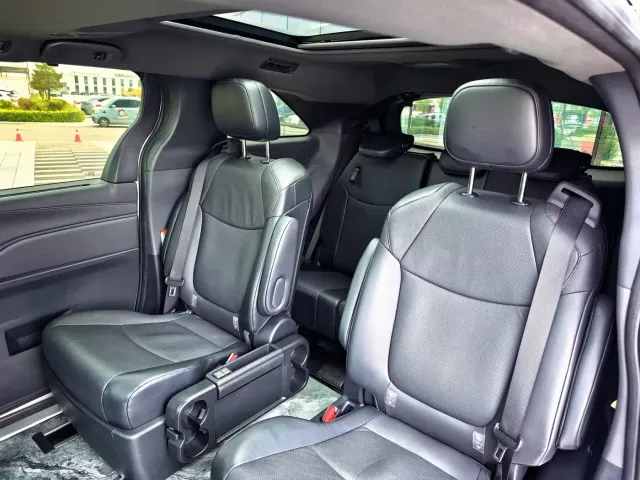 Toyota Granvia — Фото автомобиля 16