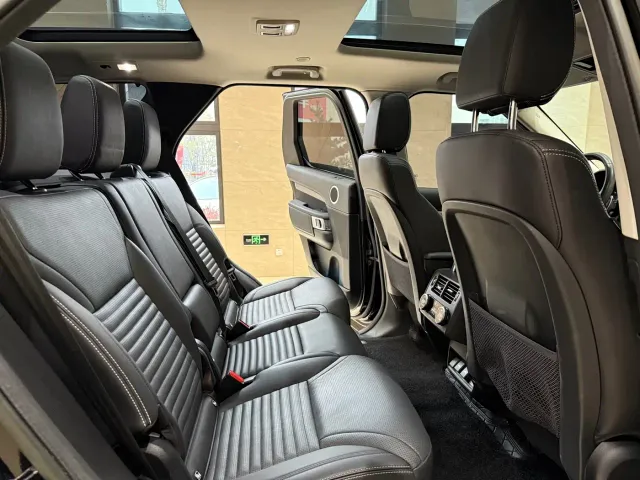 Land Rover Discovery — Фото автомобиля 11