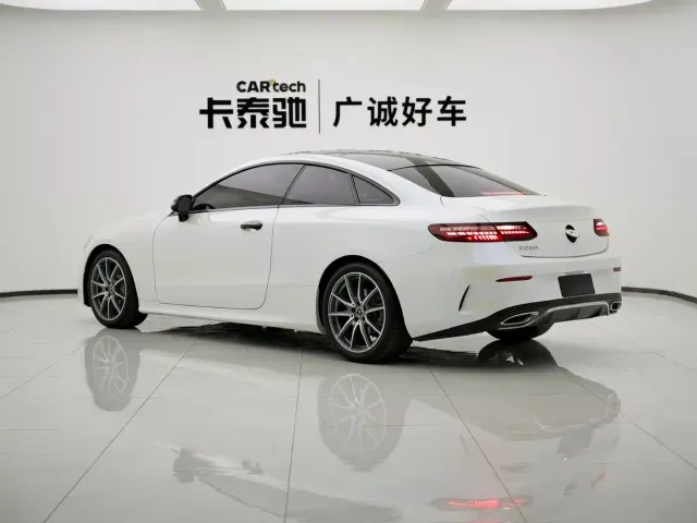 Mercedes-Benz E-Class — Фото автомобиля 15