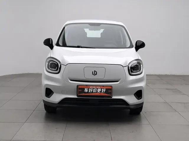 Leapmotor T03 — Фото автомобиля 3