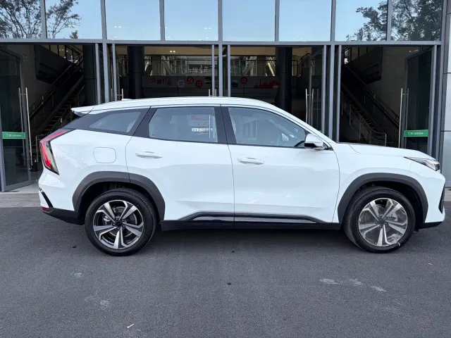 Geely Boyue L — Фото автомобиля 7