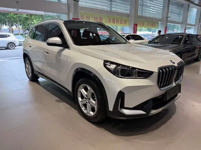 BMW X1 — Фото автомобиля 3