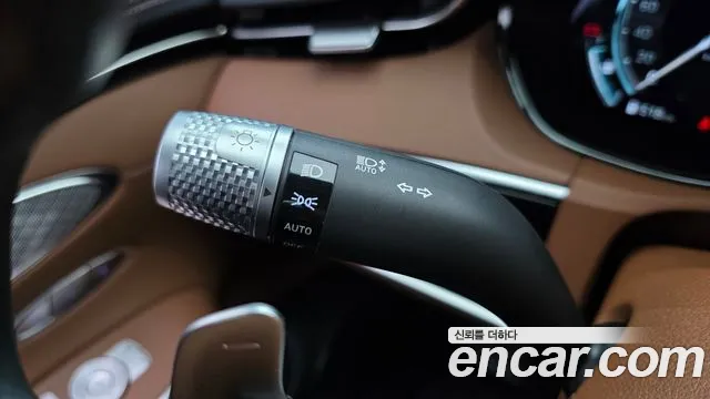 Genesis GV70 — Фото автомобиля 27
