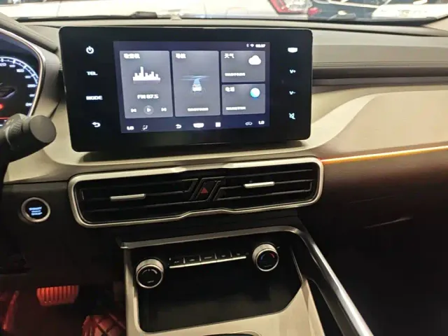 Geely Binyue — Фото автомобиля 12