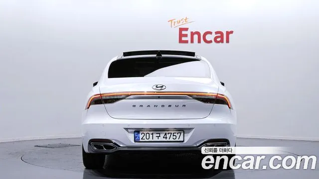 Hyundai Grandeur Новый Grandeur IG — Фото автомобиля 4