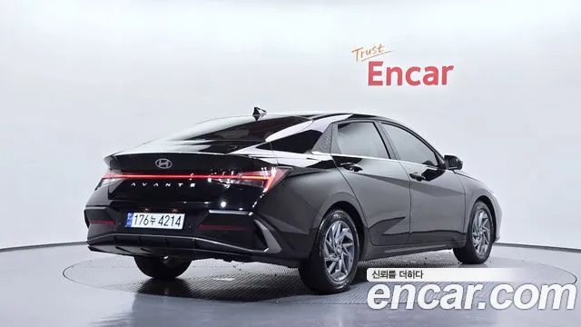 Фотография автомобиля — Hyundai AVANTE