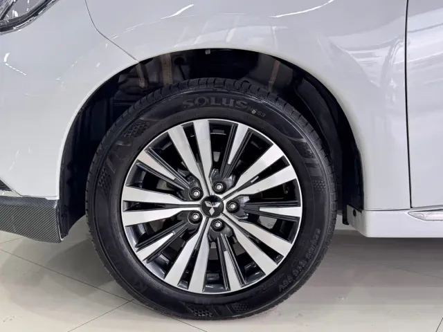 Mitsubishi Outlander — Фото автомобиля 16