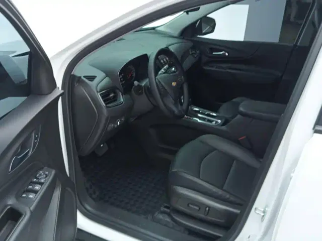 Chevrolet Equinox — Фото автомобиля 9