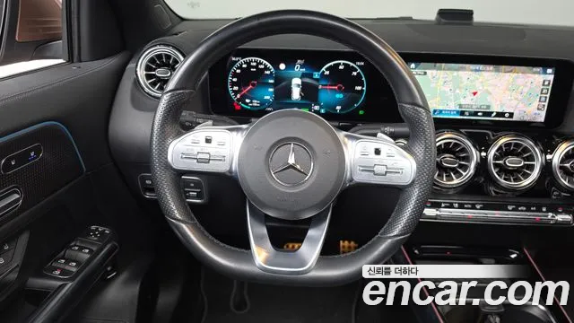 Mercedes-Benz EQA — Фото автомобиля 11