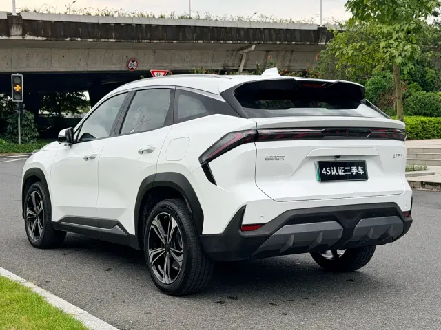 Geely Galaxy L7 — Фото автомобиля 4