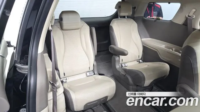 Kia Canival Carnival 4 поколение 9 мест Signature — Фото автомобиля 11