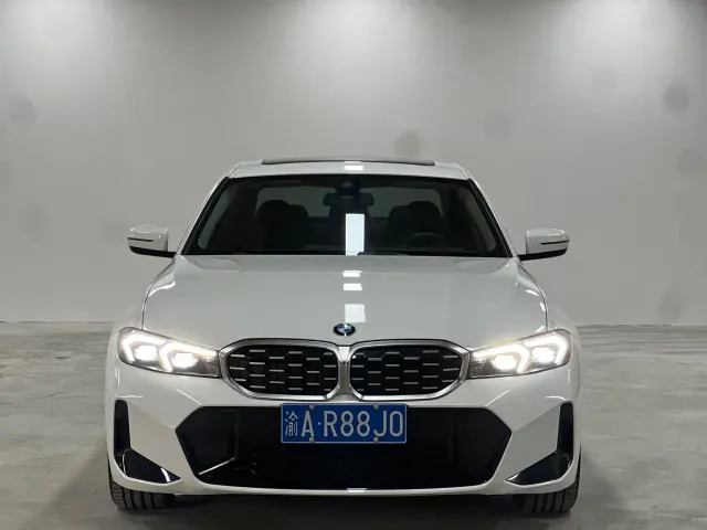 BMW 3 Series — Фото автомобиля 2