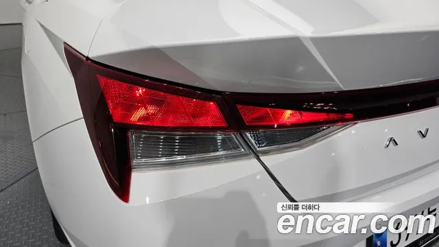 Hyundai Avante CN7 — Фото автомобиля 8