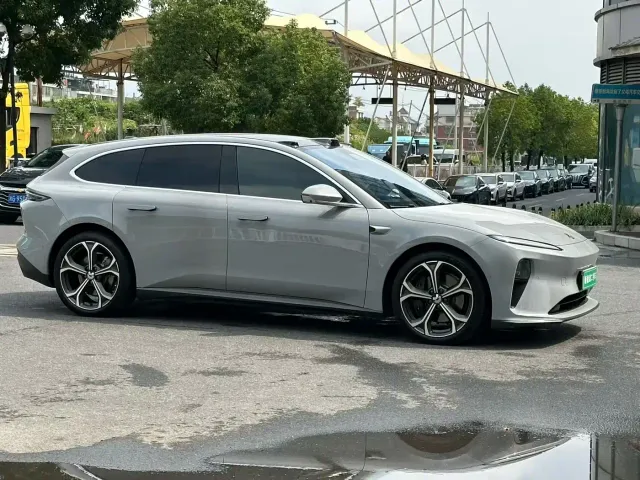 Nio ET5 Touring — Фото автомобиля 3
