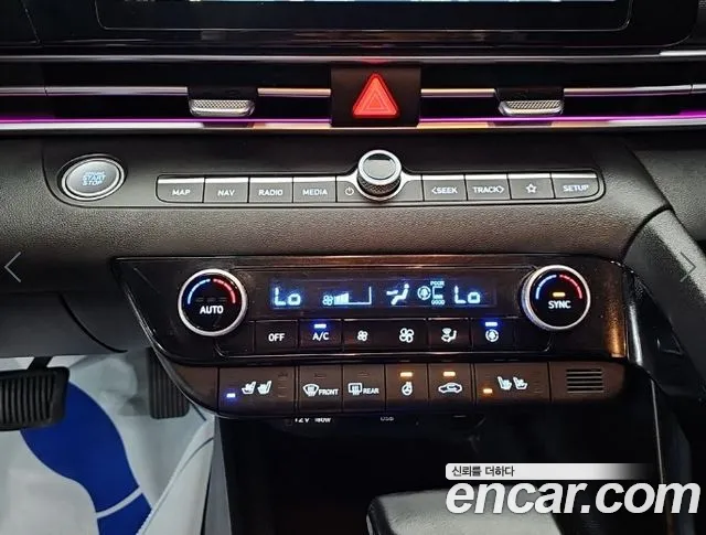 Hyundai Avante CN7 — Фото автомобиля 10
