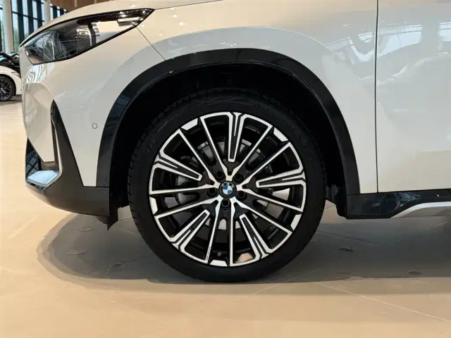 BMW X1 — Фото автомобиля 16