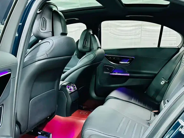 Mercedes-Benz C-Class — Фото автомобиля 7