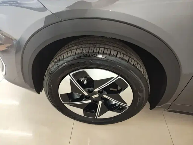 Geely Galaxy E5 — Фото автомобиля 22