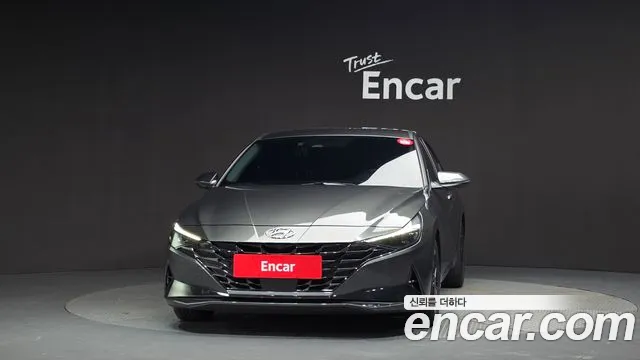 Hyundai AVANTE Avante (CN7) — Фото автомобиля 3