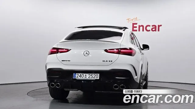 Mercedes-Benz GLE-Class — Фото автомобиля 4