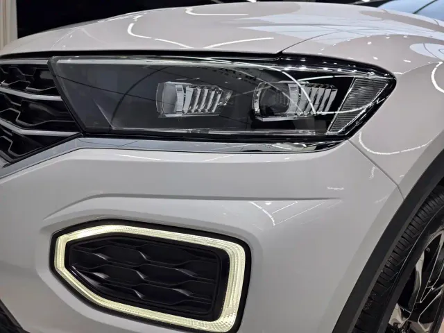 Volkswagen T-Roc — Фото автомобиля 7