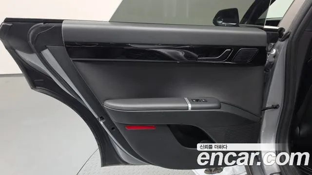Hyundai Grandeur GN7 — Фото автомобиля 14