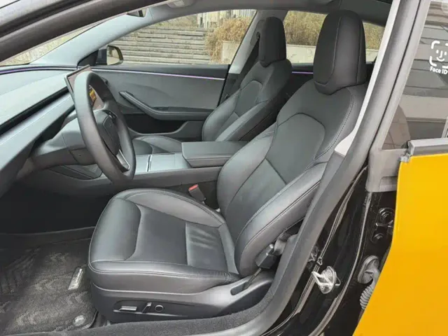 Tesla Model 3 — Фото автомобиля 9