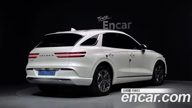 Genesis GV70 Electrified — Фото автомобиля 2
