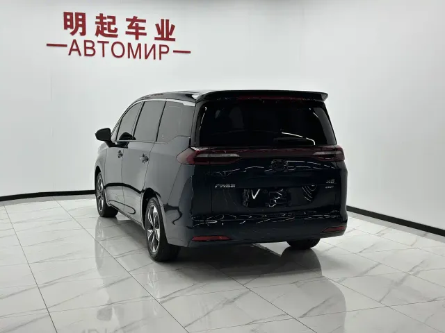GAC Trumpchi M6 — Фото автомобиля 8