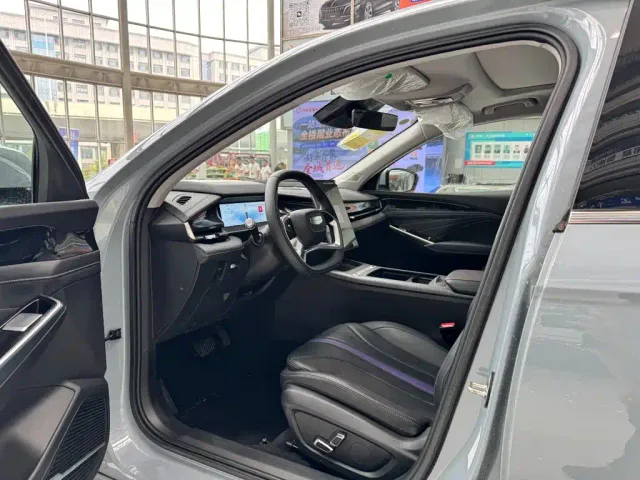 Geely Xingrui — Фото автомобиля 13