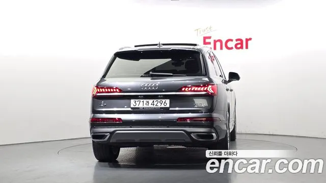 Audi Q7 45 TDI quattro Premium — Фото автомобиля 4
