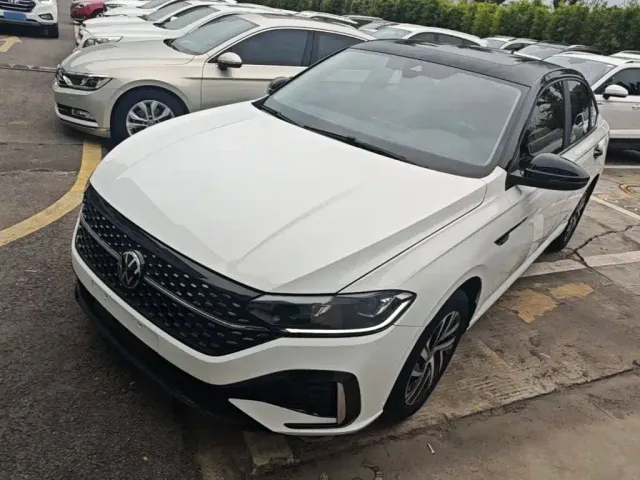 Фотография автомобиля — Volkswagen Lavida