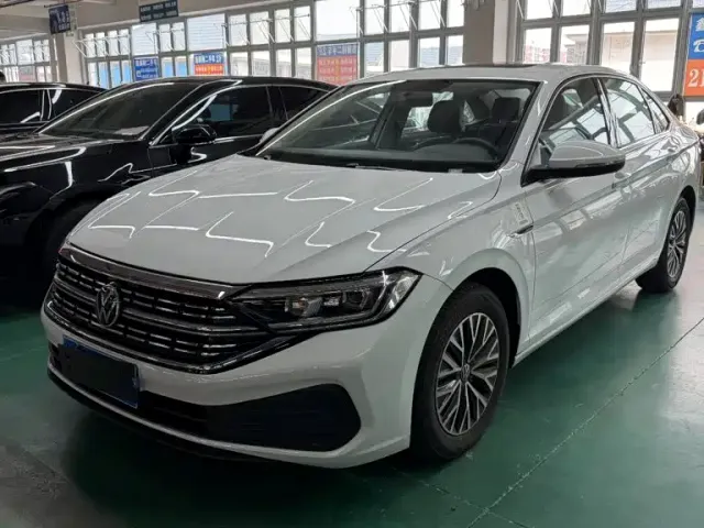 Фотография автомобиля — Volkswagen Sagitar