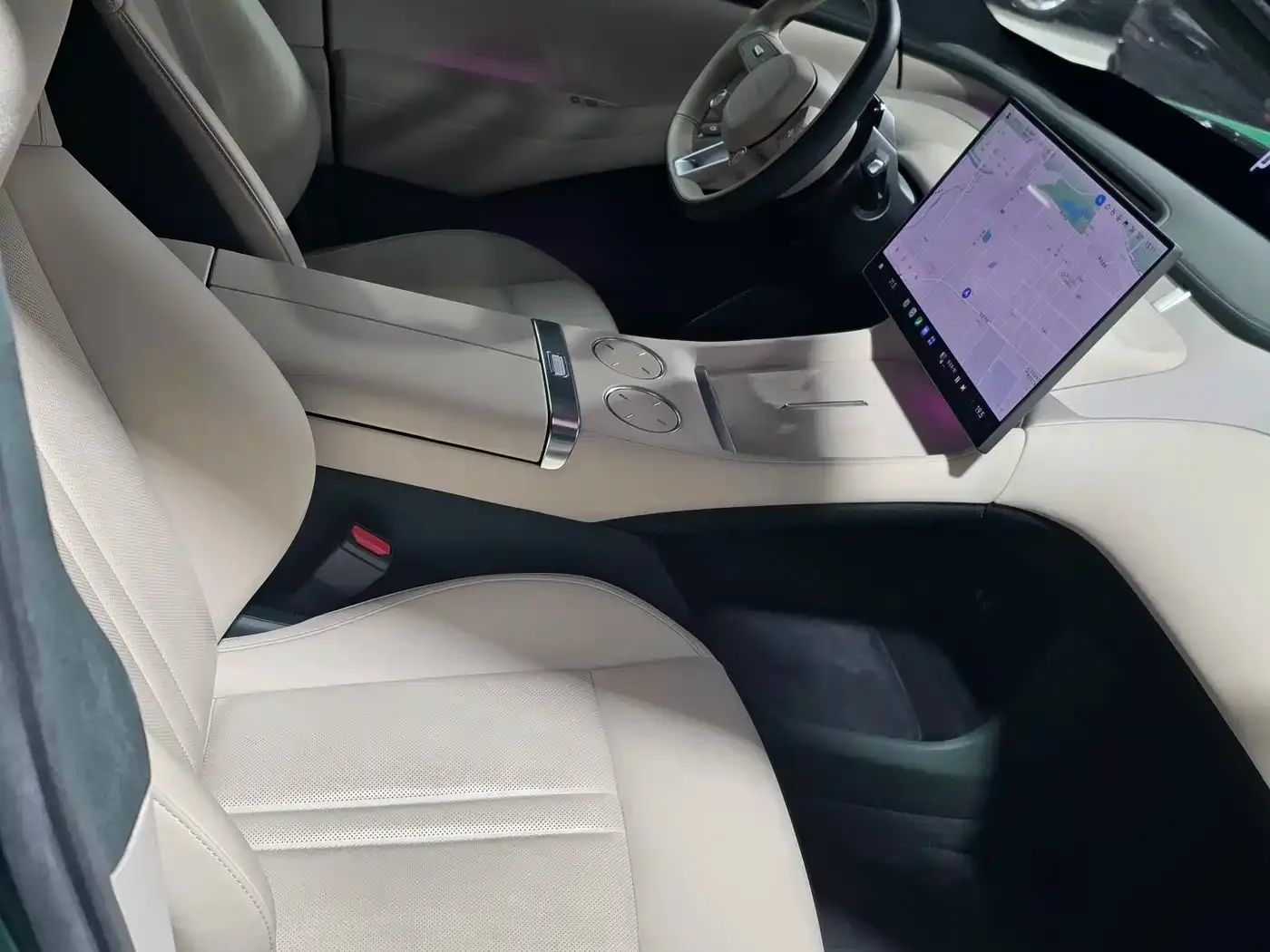 Xiaomi Auto Xiaomi YU7 2025 Ultra Long Range High Performance AWD Max Edition — Фото автомобиля 4