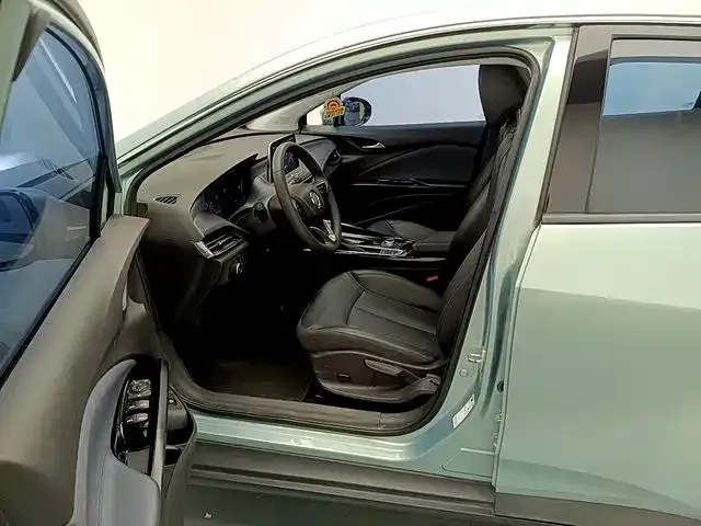 Buick Velite 6 — Фото автомобиля 12
