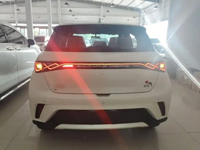 BYD Dolphin — Фото автомобиля 5