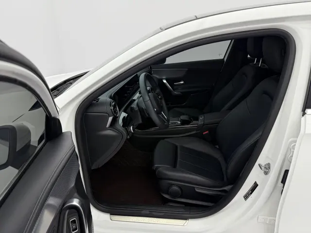 Mercedes-Benz A-Class — Фото автомобиля 23