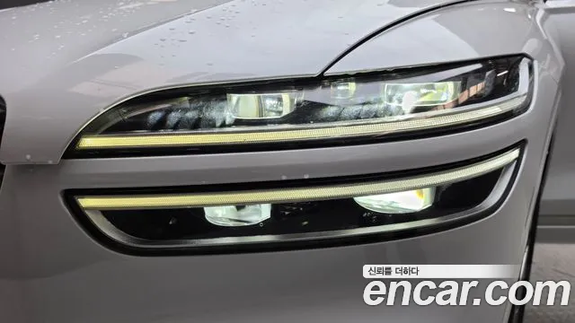 Genesis GV70 — Фото автомобиля 7